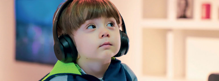 Les écrans et l’enfant de 0 à 10 ans : quels impacts sur son développement ? - Handicap et accompagnements - Adèle de Glaubitz