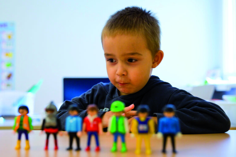 De l’évaluation socio-éducative à un accompagnement individualisé pour les personnes avec un trouble du spectre de l’autisme ? - TSA et autres TND - Adèle de Glaubitz