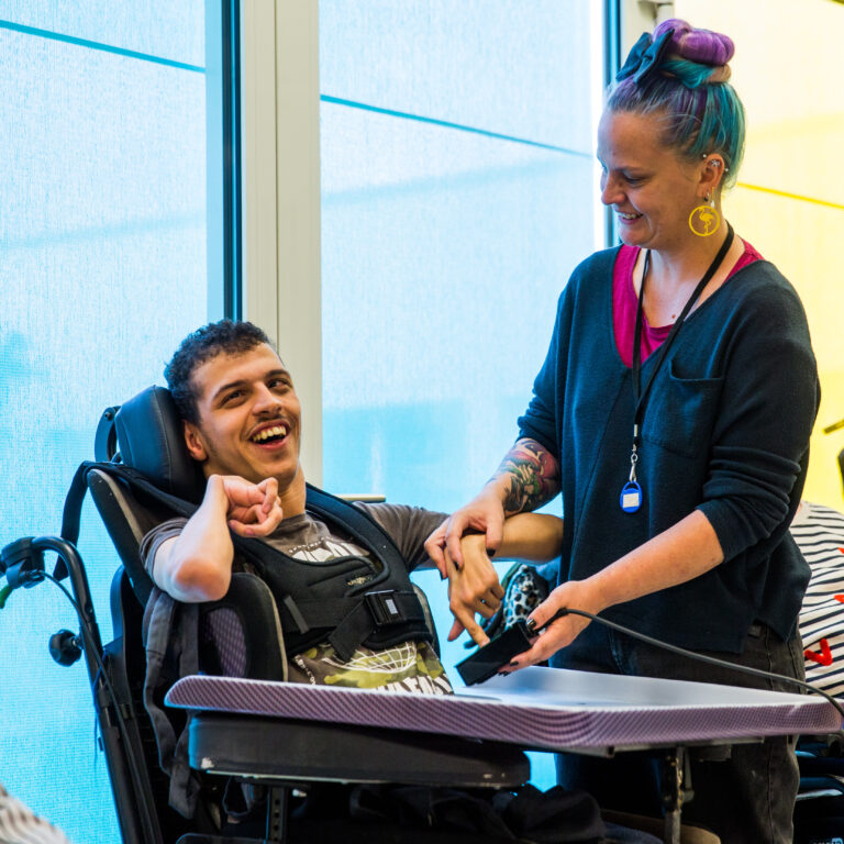 Elaboration et mise en œuvre d’activités adaptées pour  personnes polyhandicapées : - Handicaps et situations complexes - Adèle de Glaubitz