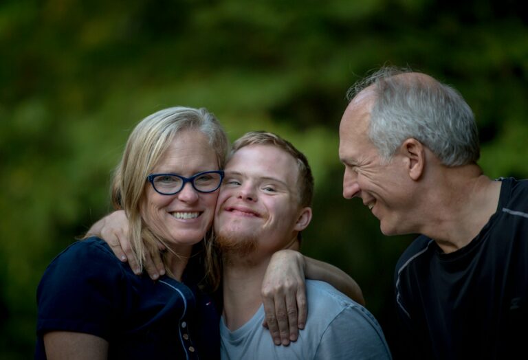 Comment impliquer la famille au mieux dans le projet  institutionnel ? - Pratique et posture professionnelle - Adèle de Glaubitz