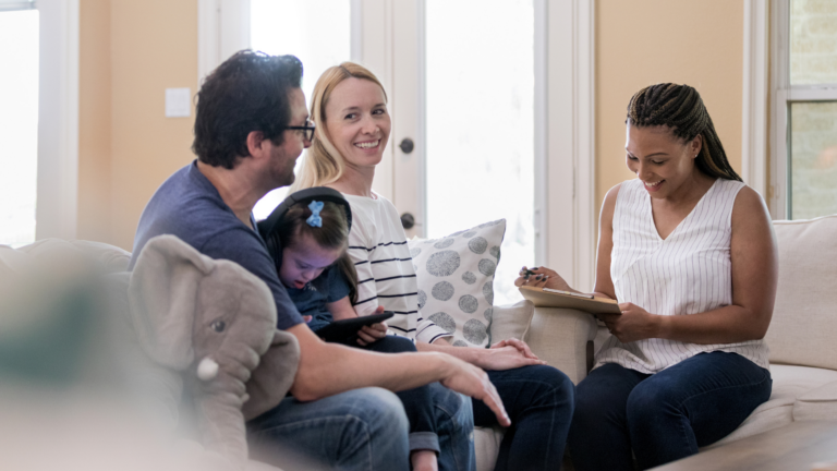 Accompagner les familles dans les pratiques parentales - Accompagnements et interventions spécialisées - Adèle de Glaubitz